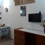 Aura *